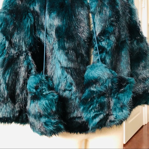 STUNNING TEAL FAUX FUR JACKET - Picture 5 of 15